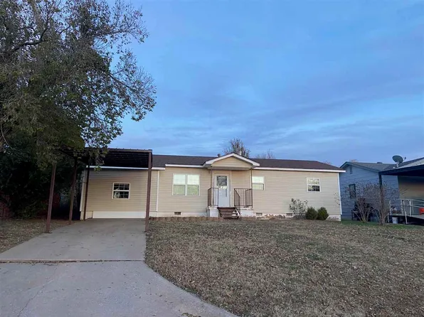 422 N East Dr, Fletcher, OK 73541