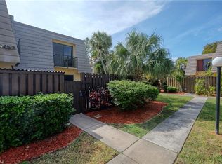 4053 Sandlewood Ln APT 2, Fort Myers, FL 33907