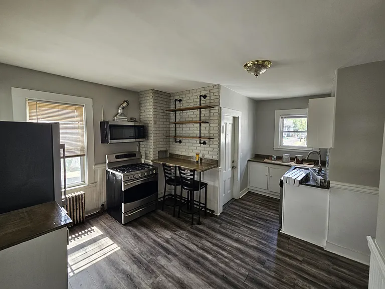 Acton Ct — Photo 15