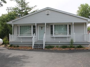 210 Fossil Cove Ln, Wilmington, IL