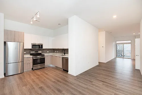 2550 Wabash Photo 1