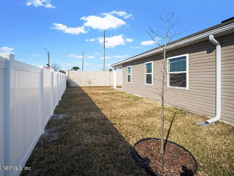 7212 Red Timber Rd — Photo 28