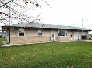 1175 S Mazon St, Coal City, IL 60416