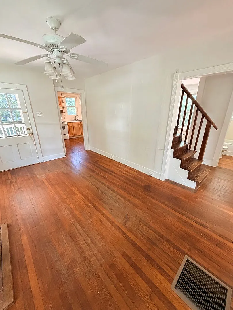 Enka Village Home for rent. 2 bedroom/1 bathroom with 2 bonus rooms! — Photo 4