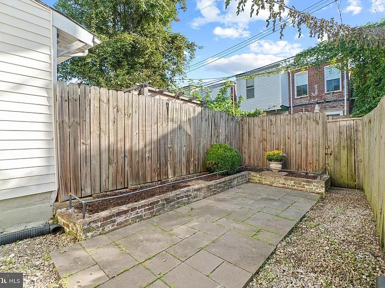 3449 Hickory Ave — Photo 9