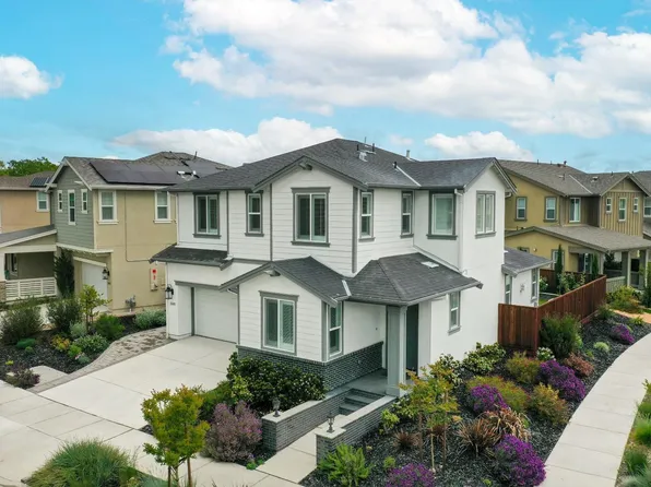 2580 Peterson Creek Drive NW, Santa Rosa, CA 95403