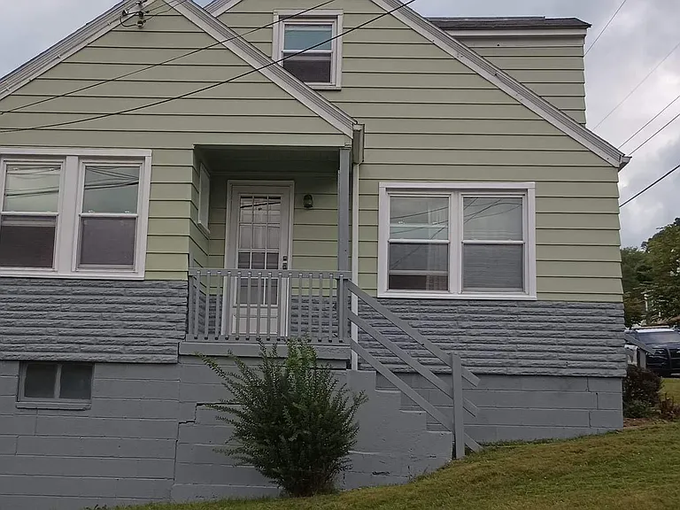 801 Duff Ave — Photo 4
