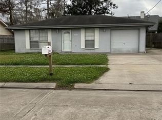 2740 Cardinal Dr, Marrero, LA 70072