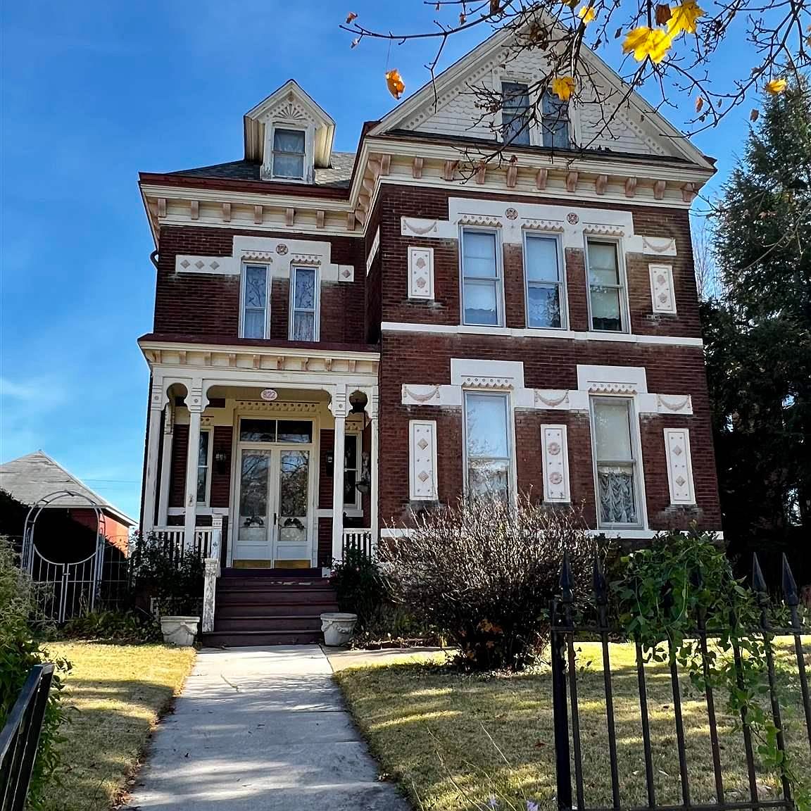 822 N 6th St, Quincy, IL 62301 Zillow