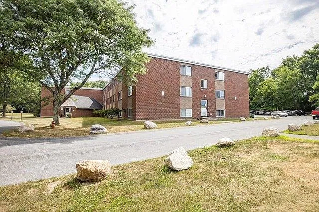 1 bed, 624 sqft, $1,295 — Photo 1