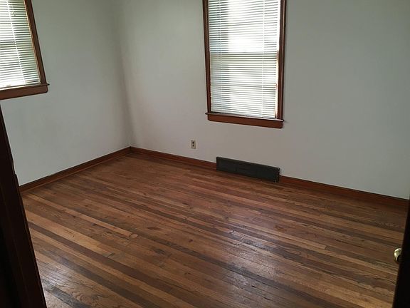 4th image of 3326 N 48th St