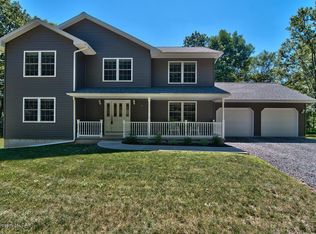 193 Paragon Farm Rd, Shickshinny, PA 18655