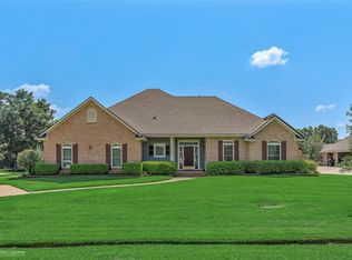 606 Kari Crk, Bossier City, LA 71111