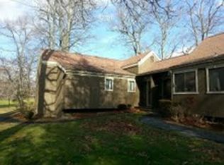 204 Acorn Ln, Stratford, CT 06614