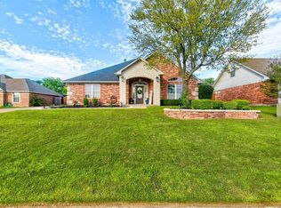 512 McKittrick Ct, Godley, TX 76044