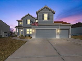 10027 N Richmond Ave, Kansas City, MO 64157