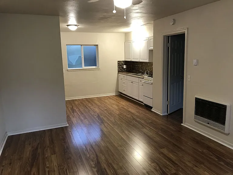 166-Gerth Apartments — Photo 1