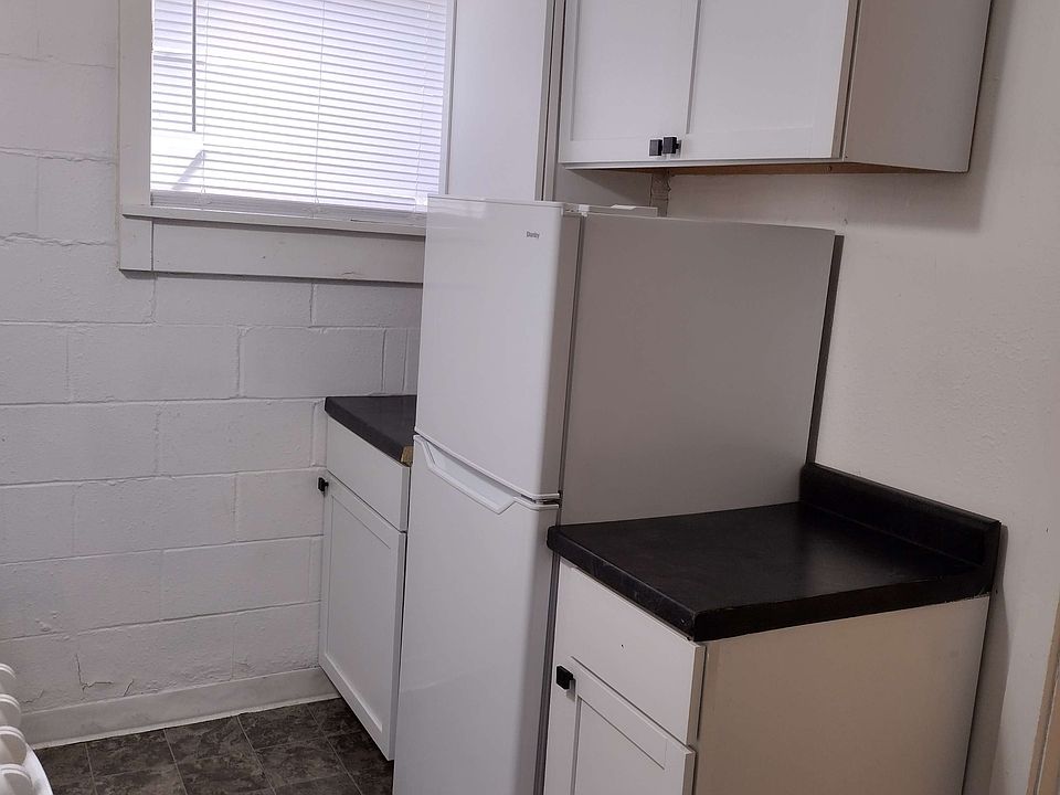 1st image of 519 S Duluth Ave #6
