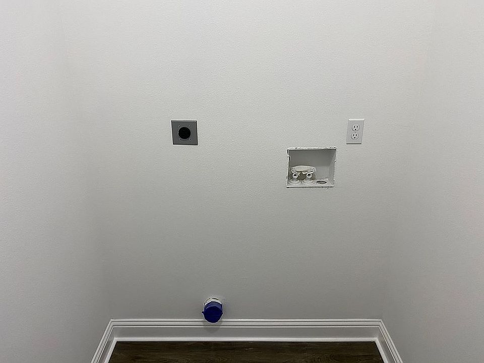 1st image of 64336 McCarthy Ln