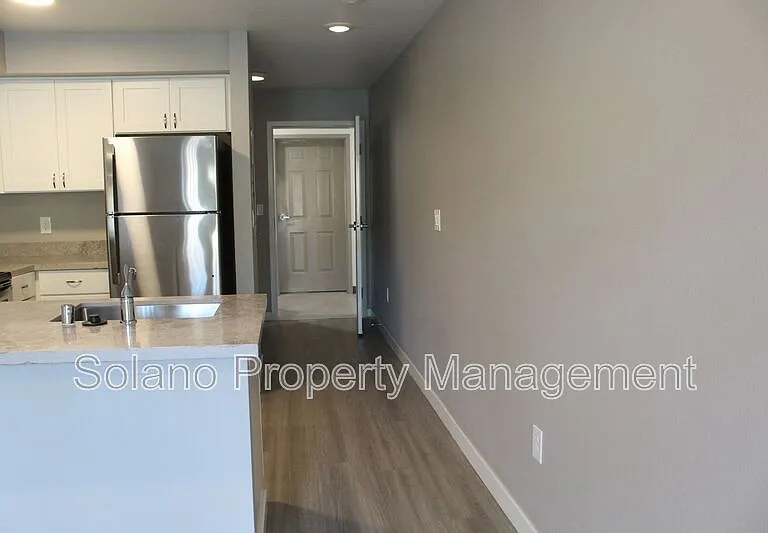 2401 Broadway St #107 — Photo 21