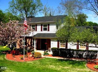 54 Fairmount Dr, Danbury, CT 06811