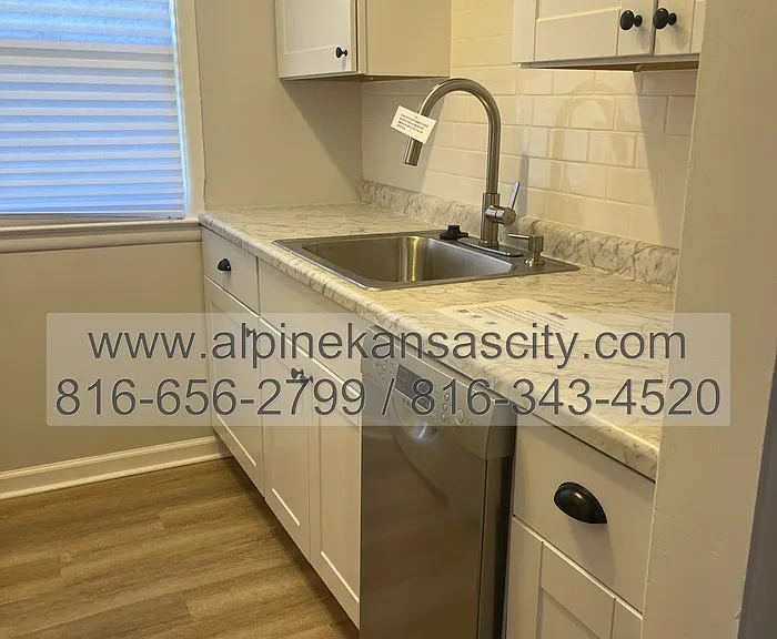 7131 Main St #UPPER — Photo 19