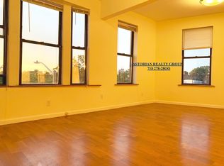 24-26 38th St #9, Astoria, NY 11103