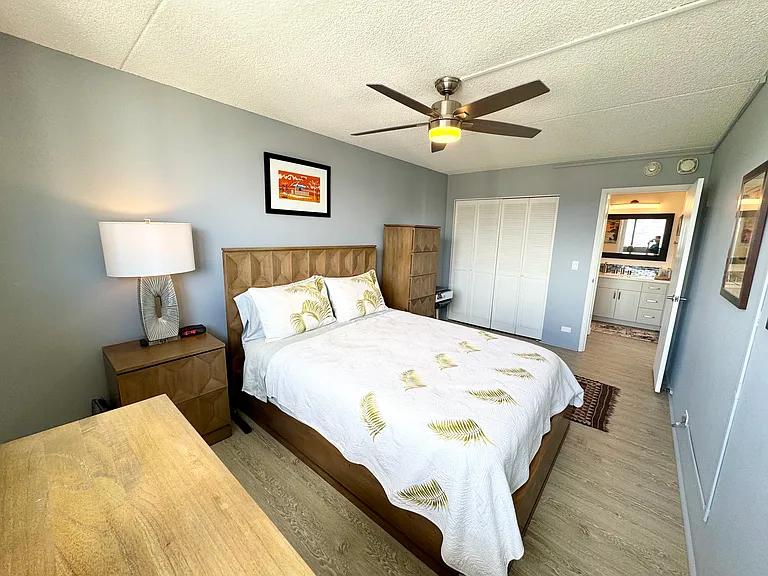 2240 Kuhio Ave #2601 — Photo 8