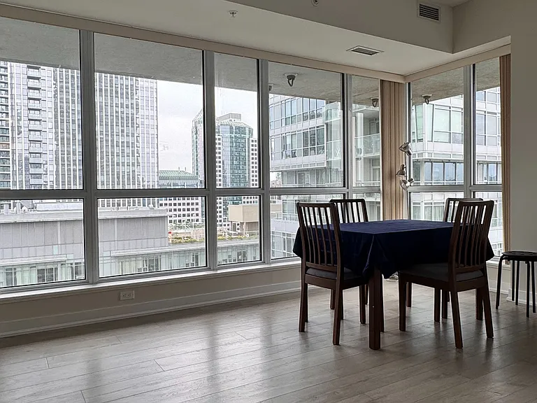 199 Richmond St W #1806 — Photo 10