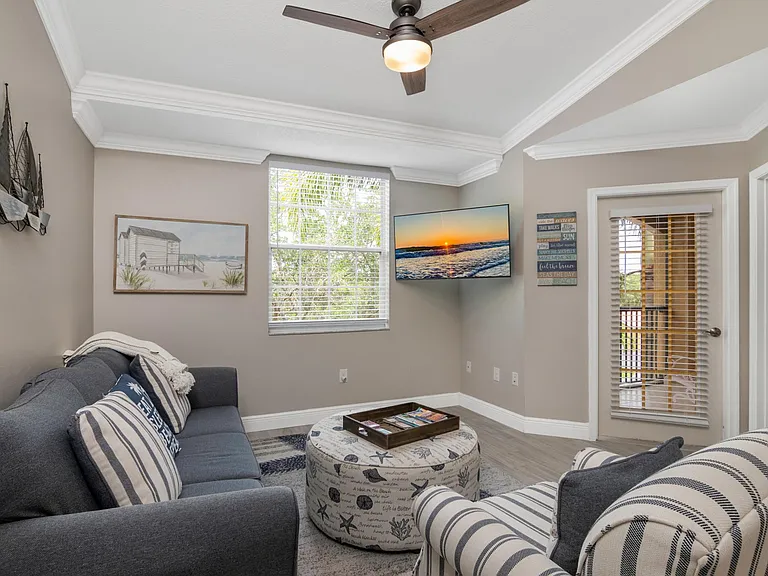 8635 River Homes Ln #305 — Photo 16