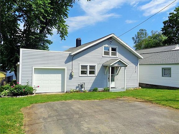 2nd image of 1811 Mountainview Dr