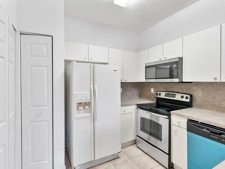 1407 S Santa Catalina Cir — Photo 3