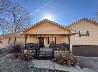 (Undisclosed Address), Mountain View, AR 72560