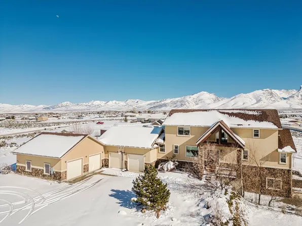 496 Foxridge Dr, Spring Creek, NV 89815