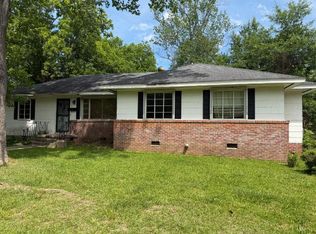 170 Meadow Hill Rd, West Point, MS 39773