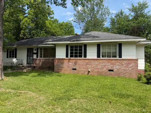 170 Meadow Hill Rd, West Point, MS 39773