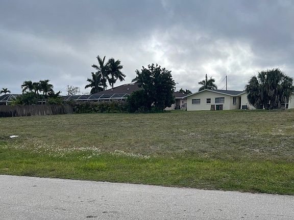5th image of 4115 SE 18th Ave