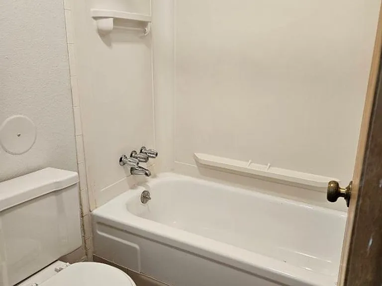BR2219 — Photo 12