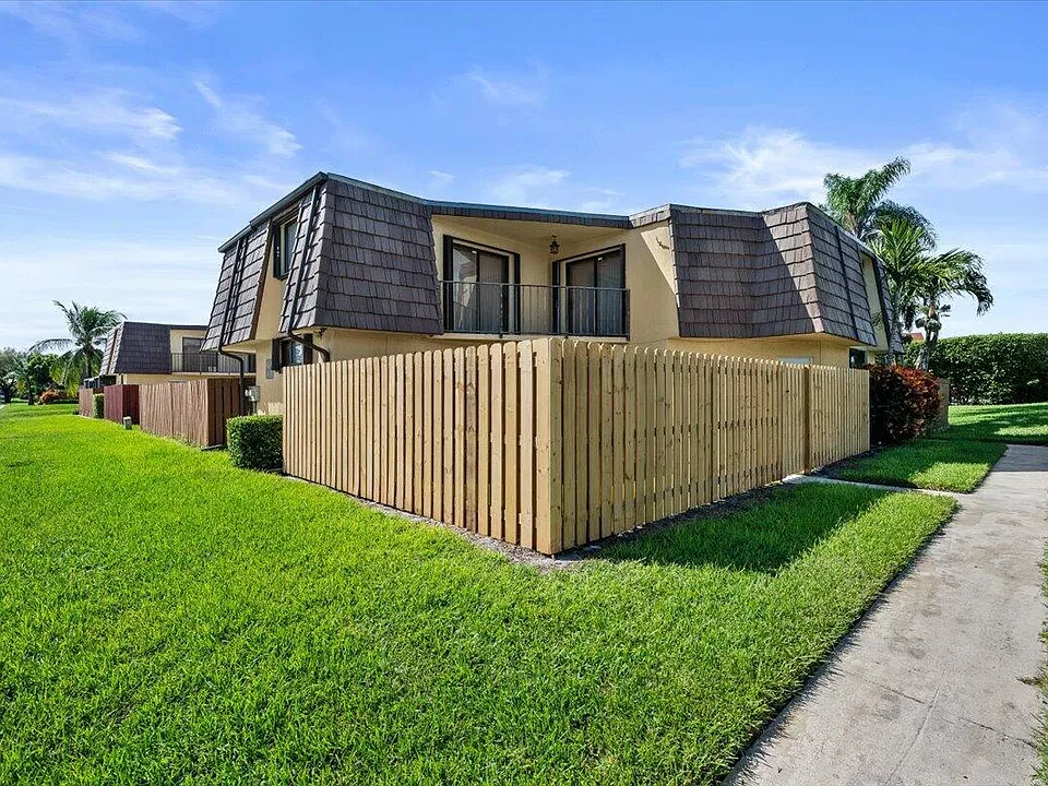 12 Springdale Cir