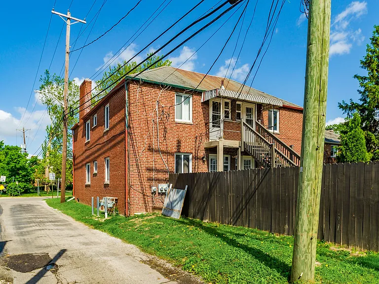 1650 Northwest Blvd #B — Photo 21