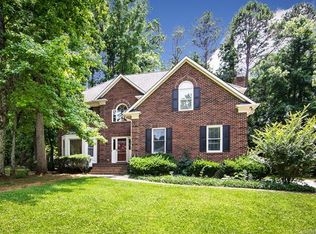 1210 Guildcrest Ln, Charlotte, NC 28213