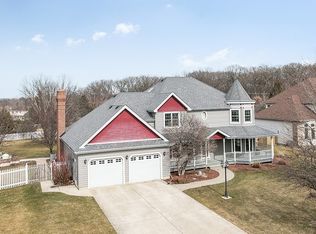 337 Brighton Ln, Crete, IL 60417