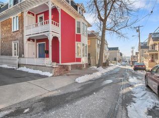 33 Howard St #3, Newport, RI 02840