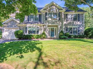 191 Beechwood Dr, Shrewsbury, NJ 07702