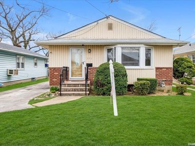 251 Marcus Avenue, New Hyde Park, NY, 11040