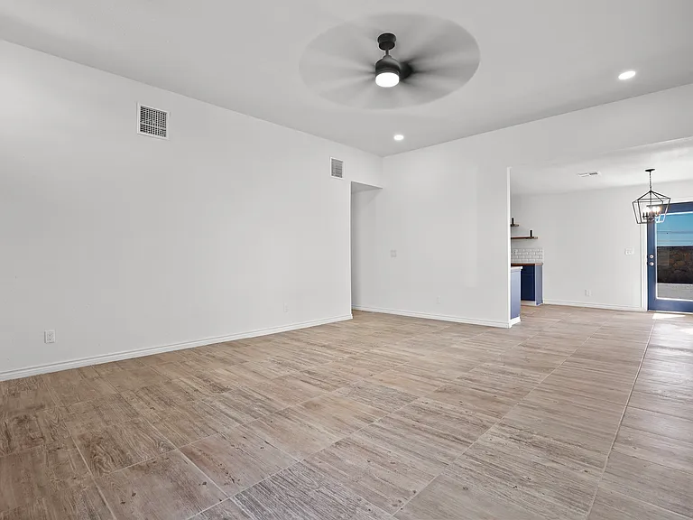 12842 Osmotherley Ave — Photo 17