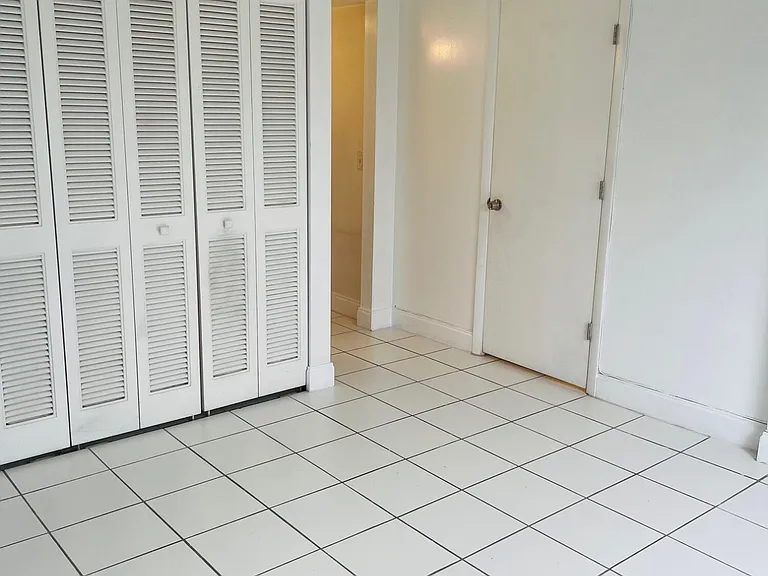 4080 Tivoli Ct #307 — Photo 15