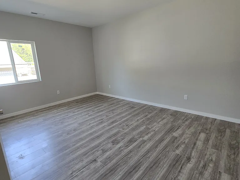 2214 S 1st Ave #1 — Photo 9