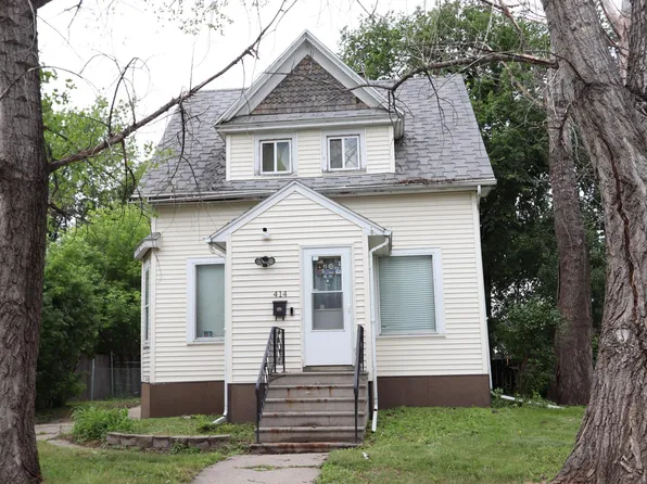 414 12th St N, Fargo, ND 58102