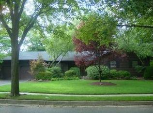 11 Putnam Rd, East Brunswick, NJ 08816